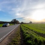 自動車で長大な橋を安全に走破するための技術：横風と路面変化を乗りこなすプロの視点