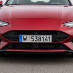 肩こり・首こりが招く運転への悪影響と、簡単解消ストレッチ